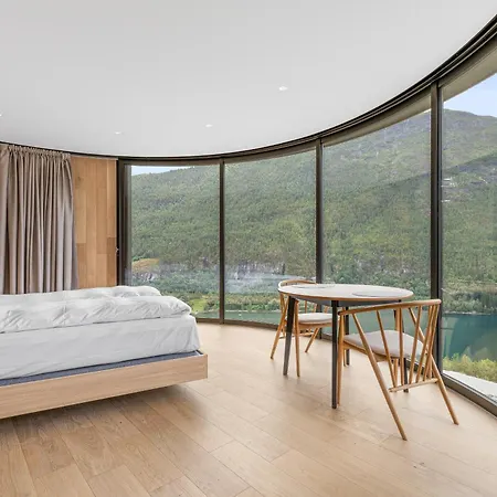 Sogndal Fjordpanorama- The Panorama View Hotel Kaupanger Exterior photo
